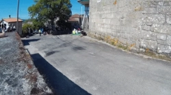 Animated Gif showing: Rally Car So Close To Hit Wall