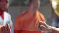 Animated Gif showing: Throwing a Needle Through Glass in Slow Motion