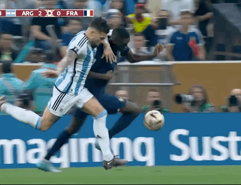 Animated Gif showing: World Cup 2022 - Argentina vs France 3-3 (4-2): Kylian Mbappé's Penalty First Goal