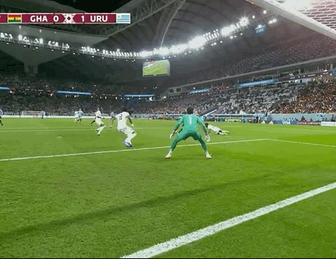 Animated Gif showing: World Cup 2022 - Ghana vs Uruguay 0-2: Giorgian De Arrascaeta's First Goal