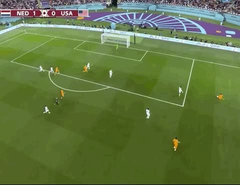 Animated Gif showing: World Cup 2022 - Netherlands vs USA 3-1: Memphis Depay's Goal