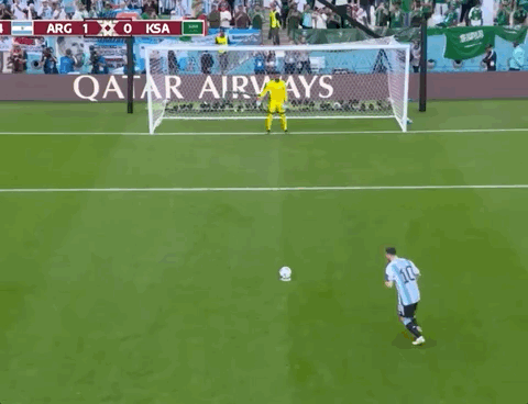Animated Gif showing: World Cup 2022 - Argentina vs Saudi Arabia 1-2: Lionel Messi's Penalty Goal