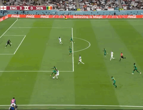Animated Gif showing: World Cup 2022 - England vs Senegal 3-0: Bukayo Saka's Goal