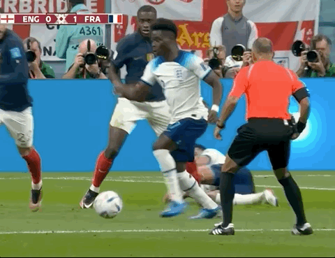 Animated Gif showing: World Cup 2022 - England vs France 1-2: Harry Kane's Penalty Goal
