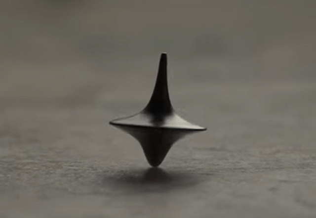 Animated Gif showing: Endless Spinning Totem - Inception Movie
