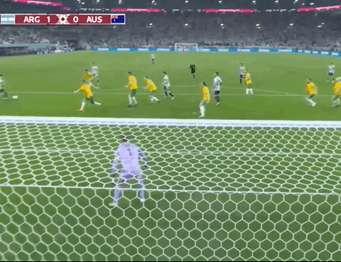Animated Gif showing: World Cup 2022 - Argentina vs Australia 2-1: Lionel Messi's Goal