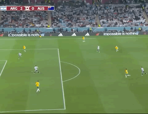 Animated Gif showing: World Cup 2022 - Argentina vs Australia 2-1: Julian Alvarez's Goal