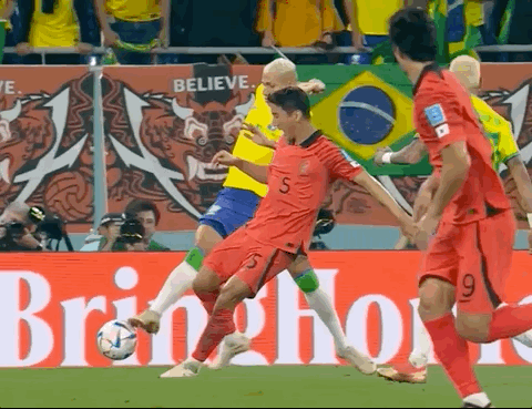 Animated Gif showing: World Cup 2022 - Brazil vs South Korea 4-1: Neymar's Penalty Goal