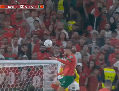 Animated Gif showing: World Cup 2022 - Morocco vs Portugal 1-0: Youssef En-Nesyri's Goal (Replay with Cristiano Ronaldo's Reaction)