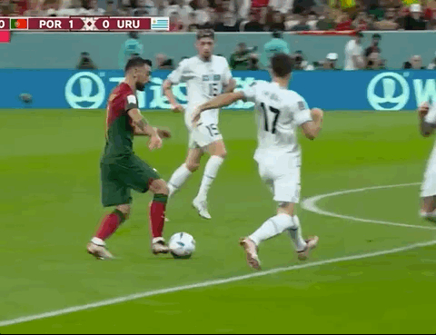 Animated Gif showing: World Cup 2022 - Portugal vs Uruguay 2-0: Bruno Fernandes's Second Penalty
