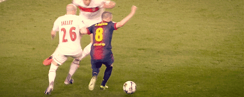 Animated Gif showing: Andres Iniesta The Art of Dribbling - FCB