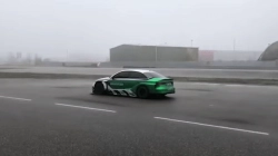 Animated Gif showing: Spinning Car - How Does He Do It??